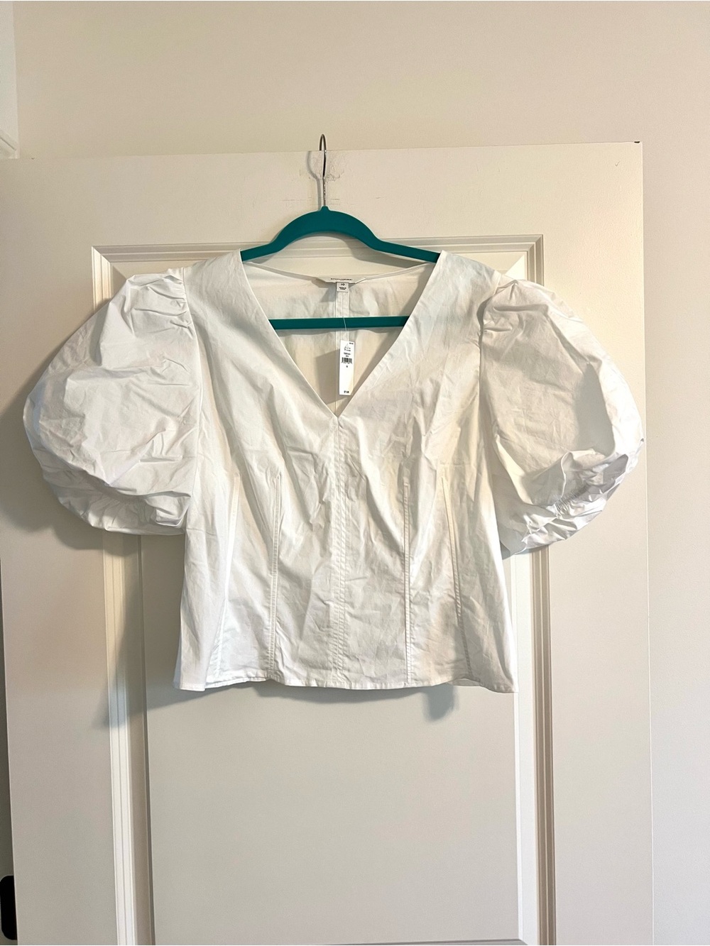 Banana Republic White V-Neck Puff Sleeve